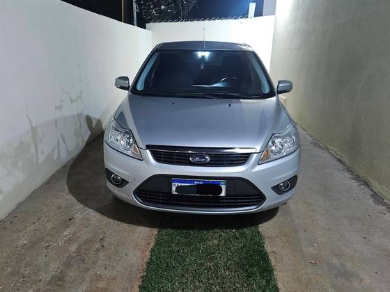 FORD FOCUS 2.0 FC 16V FLEX 4P MANUAL